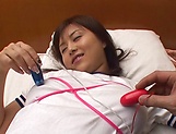 Akiho Yoshizawa has her vagina screwed well