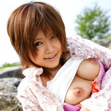 Hitomi Yoshino - Picture 9