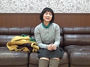 Asian milf, Hiroko Tajima fucked on the couch and made to swallow