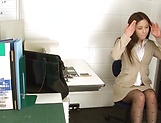 Kiriyama Anna nailed superbly at the office picture 15