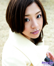 Yui - Picture 3