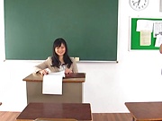 Hirose Yoko has her twat rammed in class