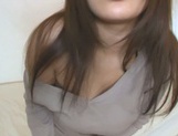 Busty Asian milf Yumi Mizuki masturbating on cam picture 15