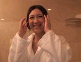 Amazing babe Sasaki Haruka naked in bathroom