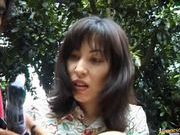 Fucking in the park - naughty mature Tomoko Uehara in outdoor 69