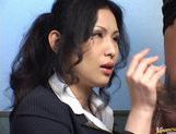 Chinami Sakai Asian secretary gives a hot blowjob
