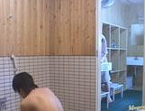 Japanese hottie fucks the bath cleaning dude! picture 14