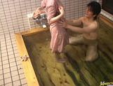 Japanese hottie fucks the bath cleaning dude! picture 86