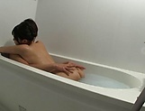 Busty Shiraishi Rin sucks cock in the warm tub picture 14