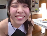 Aoi Rena blows large dick good