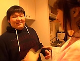 Hayakawa Mizuki handles cock in superb manners