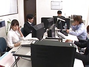 Office chick Ayami Shunka offers her kitty to some horny lad