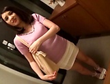 Japanese amateur wife looks sexy in a mini skirt