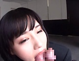 Japanese milf loves the taste of sperm in her mouth 