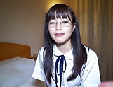 Teen Japanese AV gal Yahiro Mai fucked by an experiencdd guy