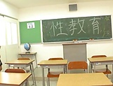 Teen needs a headfuck in the classroom picture 7